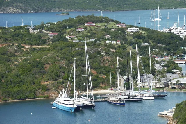 yacht-charter
