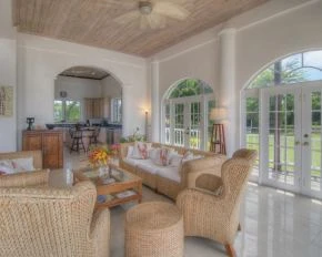 LAEH-MainHouseLoungeRoom-sm
