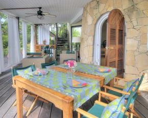 LAEH-TowerDiningArea-sm